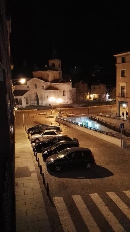 El Balconcito De San Millan Apartman Segovia Kültér fotó